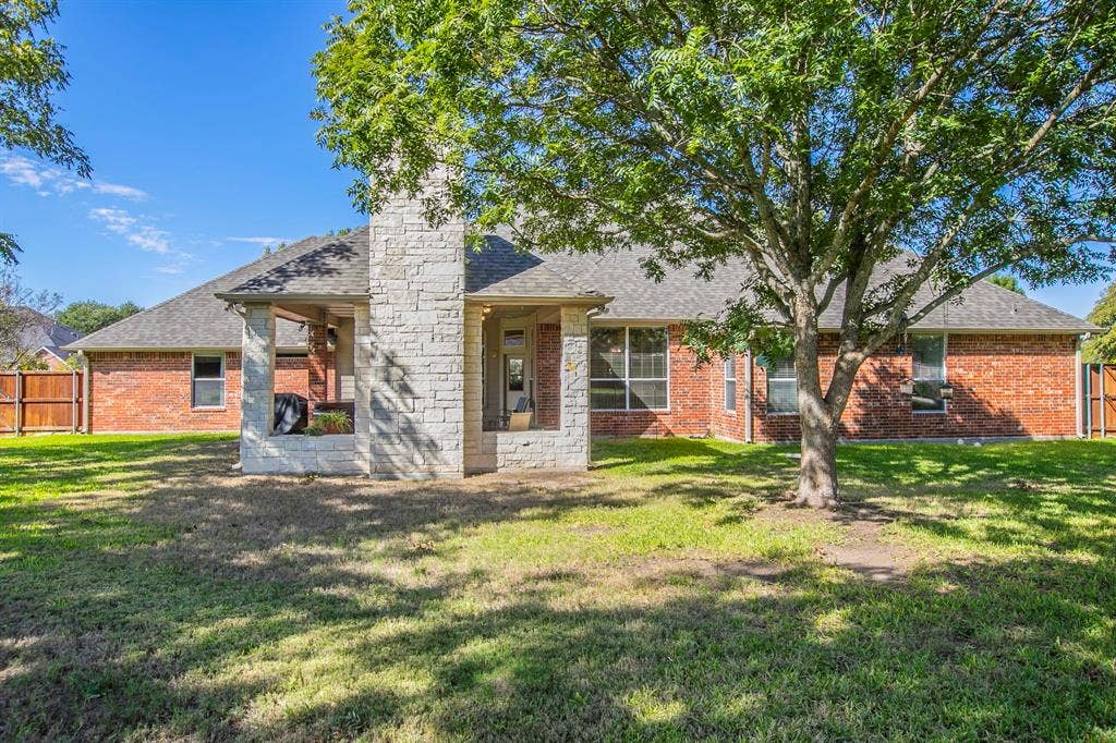 120 Crestbrook Court, Midlothian, TX 76065 120 Crestbrook Court, Midlothian, TX 76065