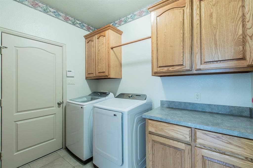 120 Crestbrook Court, Midlothian, TX 76065 120 Crestbrook Court, Midlothian, TX 76065