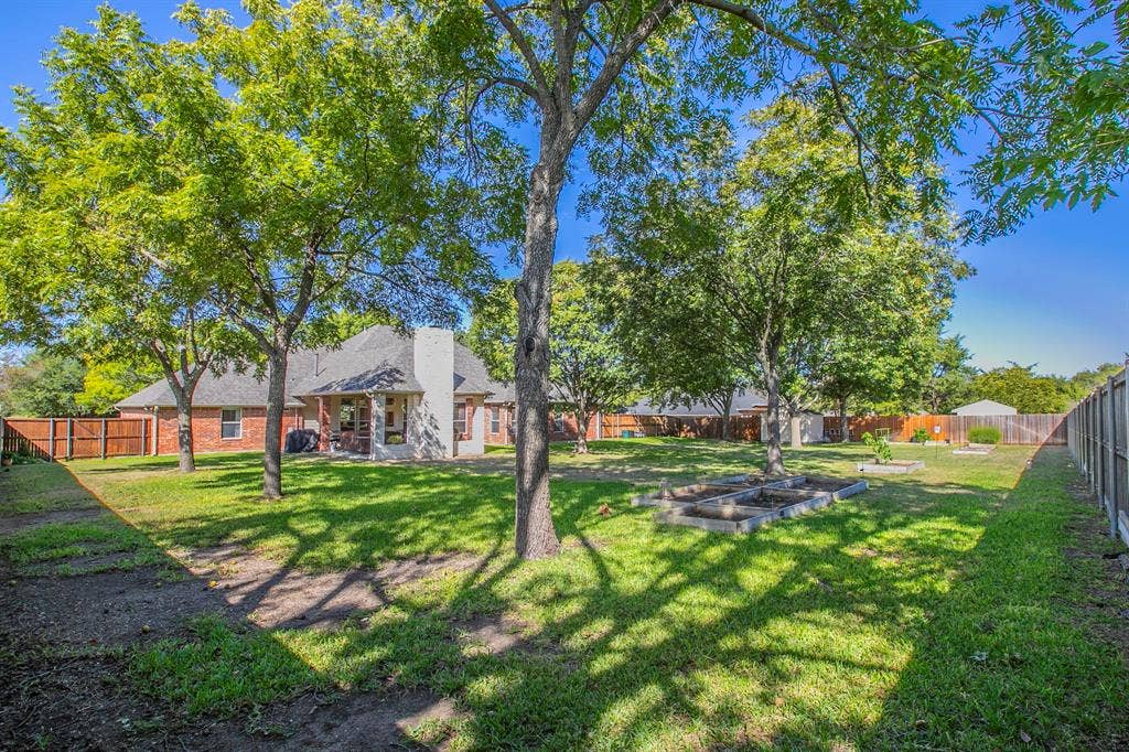 120 Crestbrook Court, Midlothian, TX 76065 120 Crestbrook Court, Midlothian, TX 76065