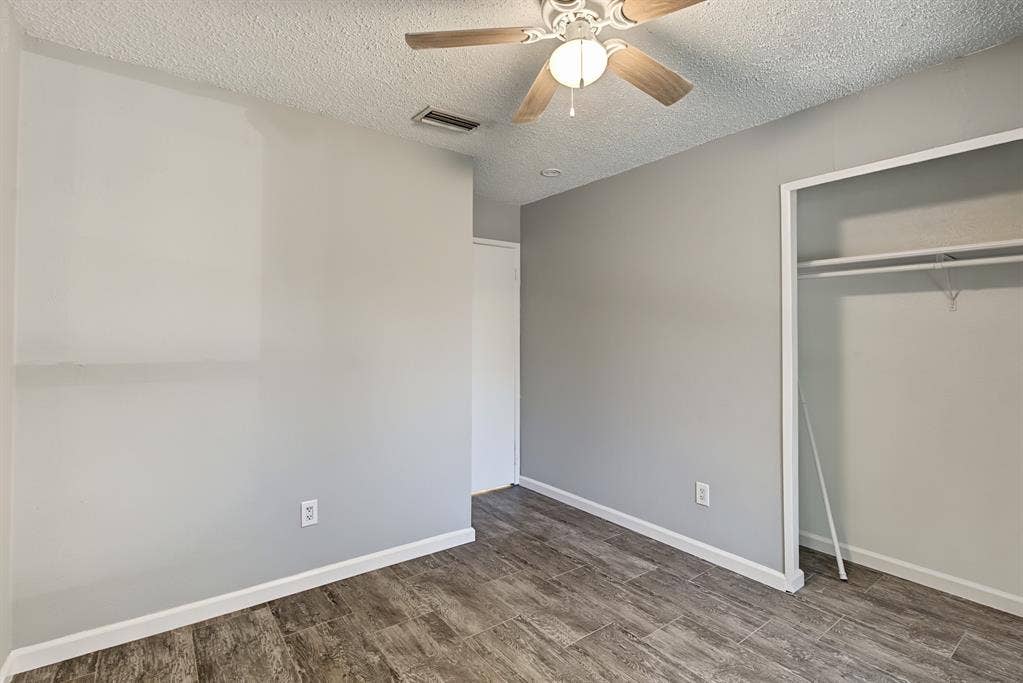 4716 Kyle Drive, Balch Springs, TX 75180