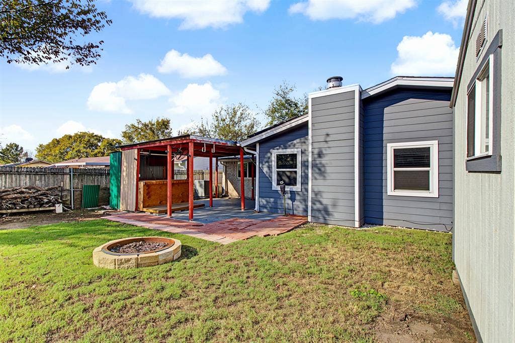 4716 Kyle Drive, Balch Springs, TX 75180