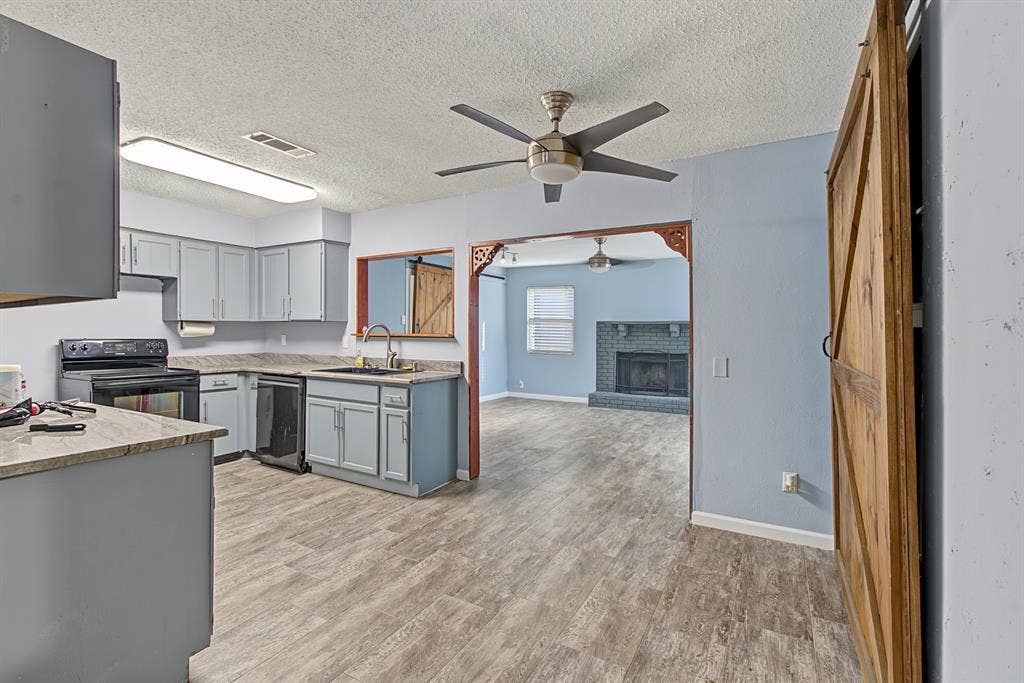4716 Kyle Drive, Balch Springs, TX 75180