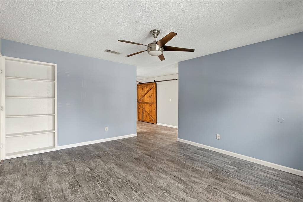 4716 Kyle Drive, Balch Springs, TX 75180