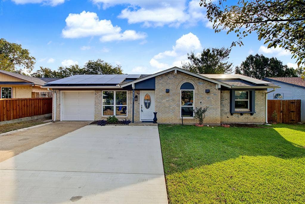 4716 Kyle Drive, Balch Springs, TX 75180