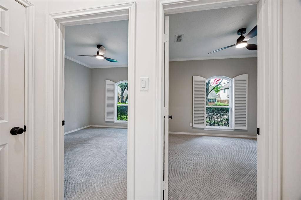 6707 Dupper Drive, Dallas, TX 75252 Side by side bedrooms, across from full bath