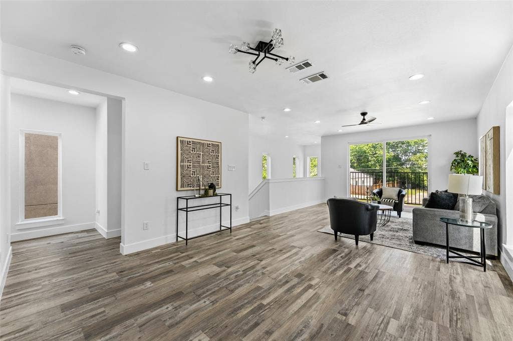 3142 Harmon Street, Dallas, TX 75215 3142 Harmon Street, Dallas, TX 75215