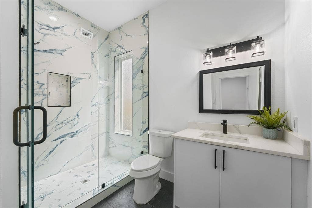 3142 Harmon Street, Dallas, TX 75215 3142 Harmon Street, Dallas, TX 75215