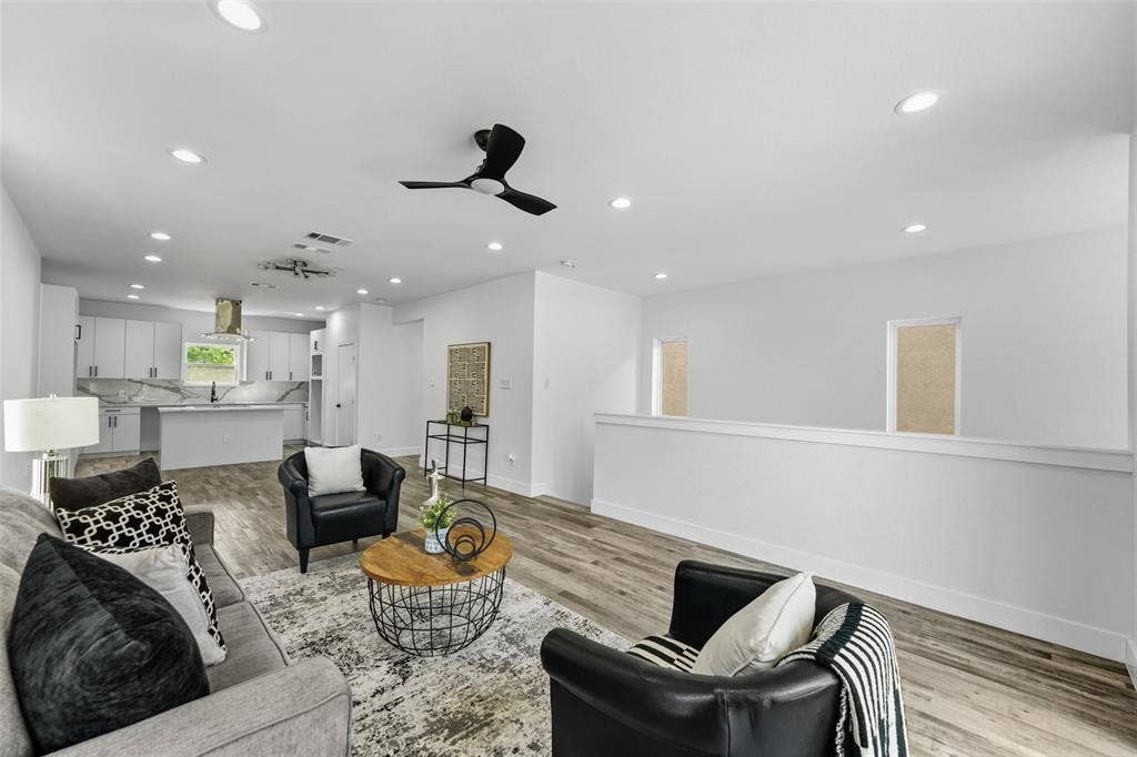 3142 Harmon Street, Dallas, TX 75215 3142 Harmon Street, Dallas, TX 75215