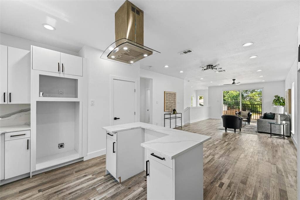 3142 Harmon Street, Dallas, TX 75215 3142 Harmon Street, Dallas, TX 75215