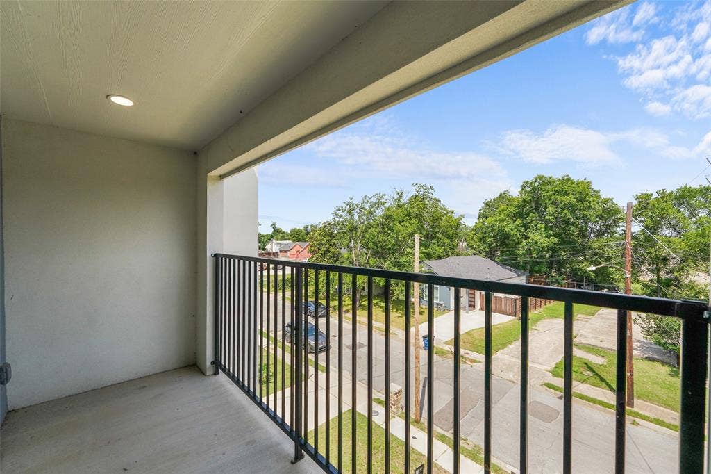 3142 Harmon Street, Dallas, TX 75215 3142 Harmon Street, Dallas, TX 75215