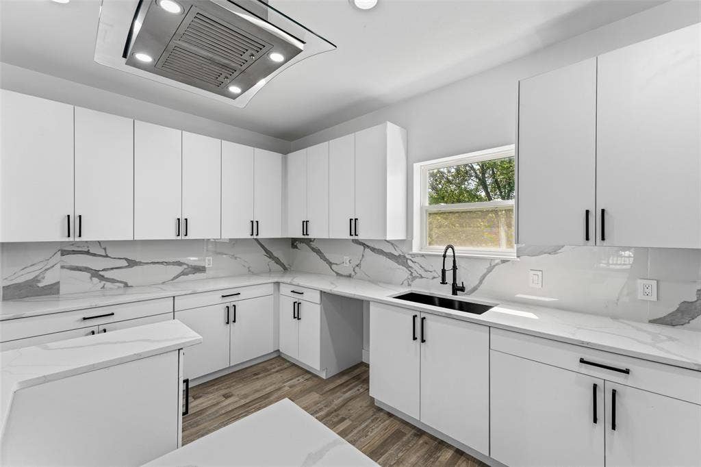 3142 Harmon Street, Dallas, TX 75215 3142 Harmon Street, Dallas, TX 75215