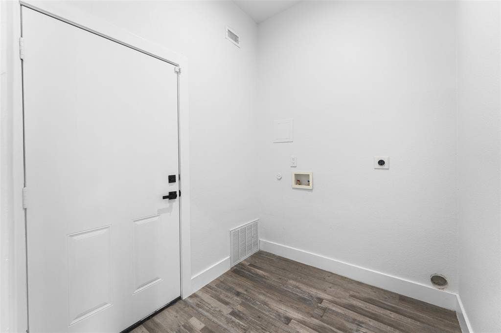 3142 Harmon Street, Dallas, TX 75215 3142 Harmon Street, Dallas, TX 75215