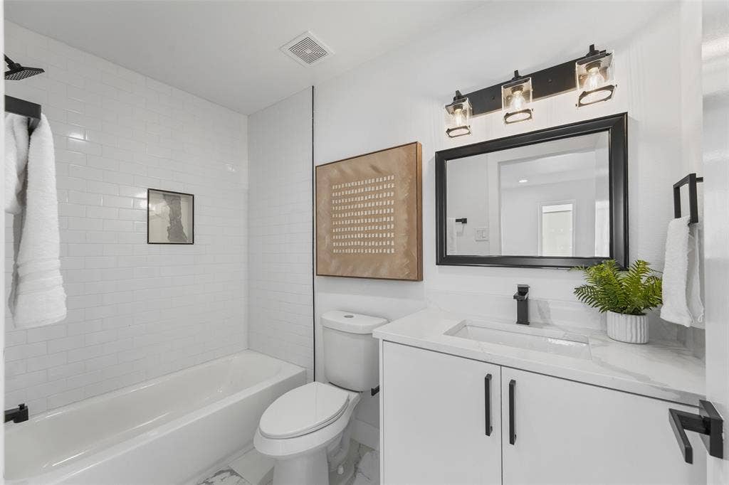 3142 Harmon Street, Dallas, TX 75215 3142 Harmon Street, Dallas, TX 75215