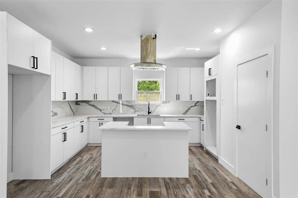 3142 Harmon Street, Dallas, TX 75215 3142 Harmon Street, Dallas, TX 75215