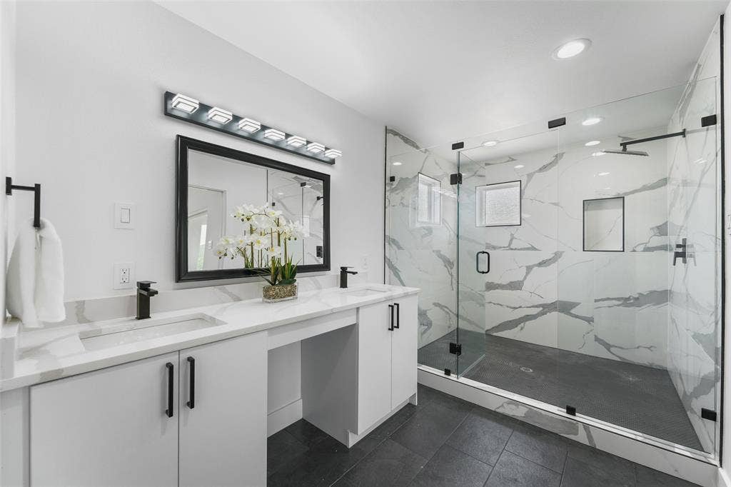 3142 Harmon Street, Dallas, TX 75215 3142 Harmon Street, Dallas, TX 75215