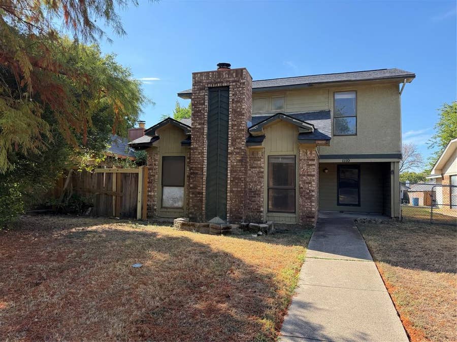 Property photo for 1110 Sandalwood Lane, DeSoto, TX