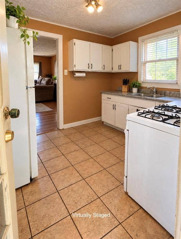 7217 Cowart Street, Houston, TX 77020 7217 Cowart Street, Houston, TX 77020