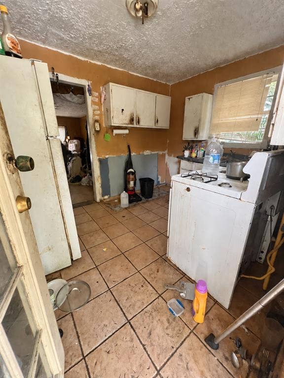 7217 Cowart Street, Houston, TX 77020 7217 Cowart Street, Houston, TX 77020