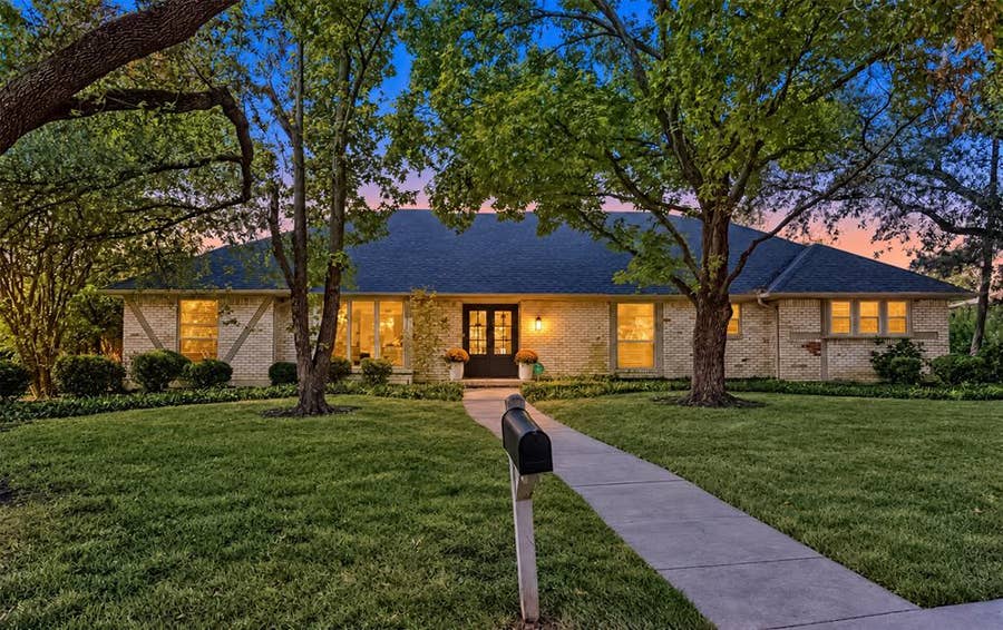 Property photo for 14829 Knollview Drive, Dallas, TX
