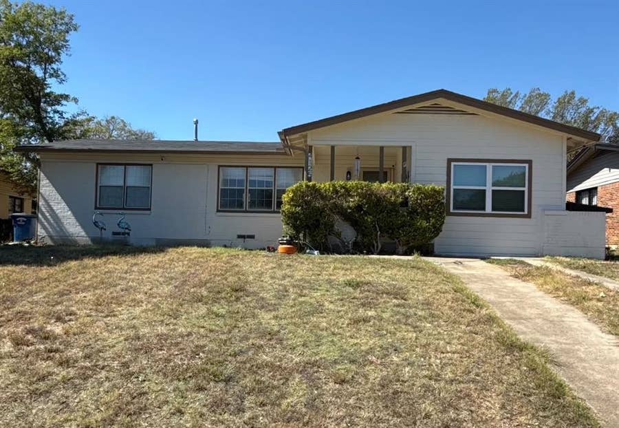 Property photo for 4125 Fortune Lane, Dallas, TX