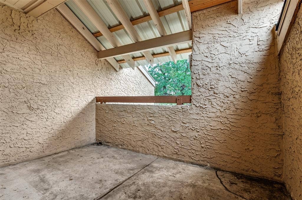 5550 SPRING VALLEY, #f22, Dallas, TX 75254