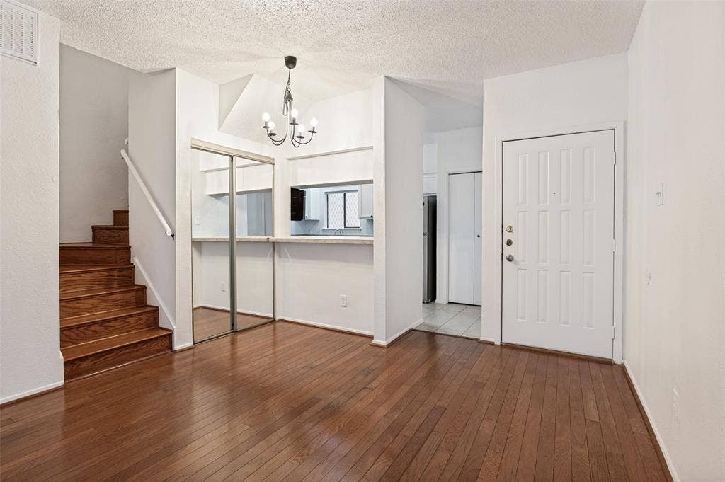 5550 SPRING VALLEY, #f22, Dallas, TX 75254