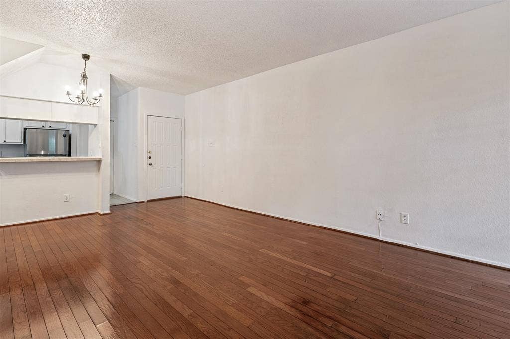 5550 SPRING VALLEY, #f22, Dallas, TX 75254