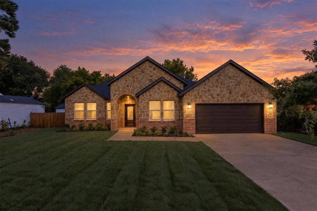 907 Howard Street, Seagoville, TX 75159 907 Howard Street, Seagoville, TX 75159