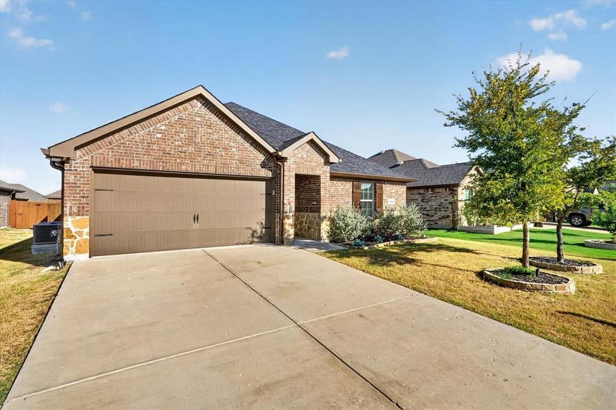 Property photo for 1003 Stage Coach Lane, Princeton, TX