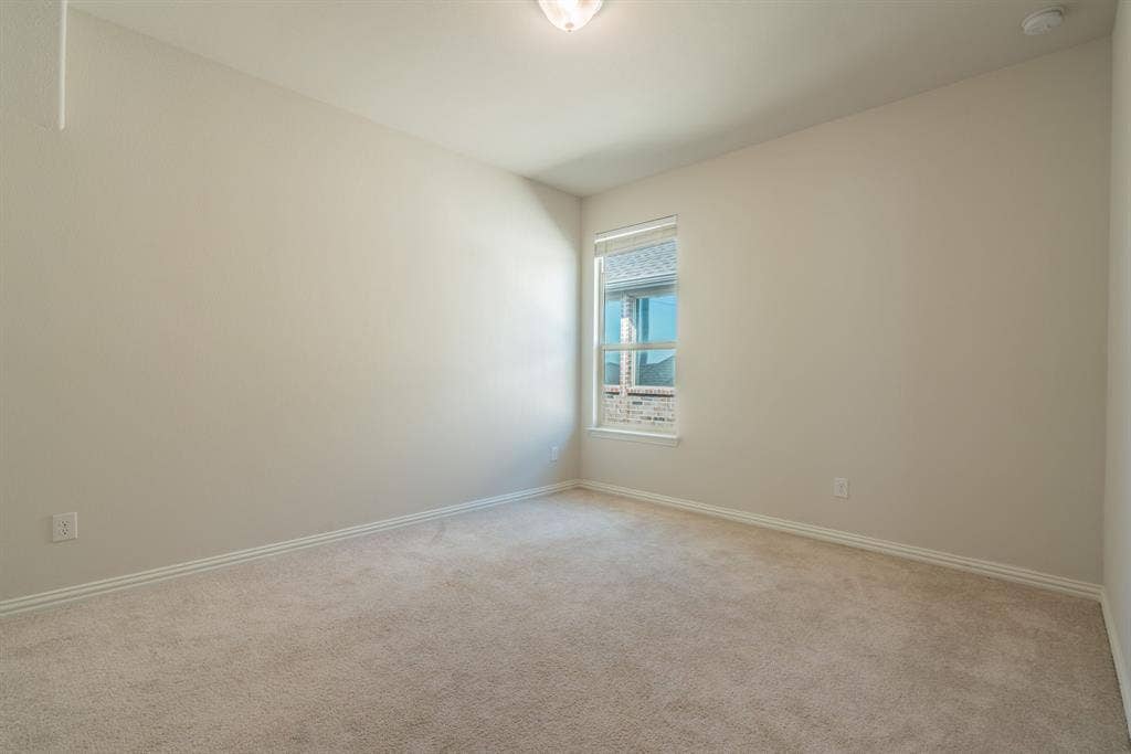 4th bedroom on 2nd floor