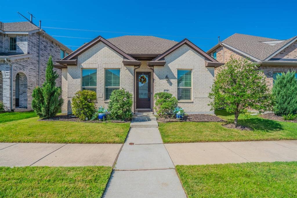 12345 Hulson Trail, Fort Worth, TX 76052