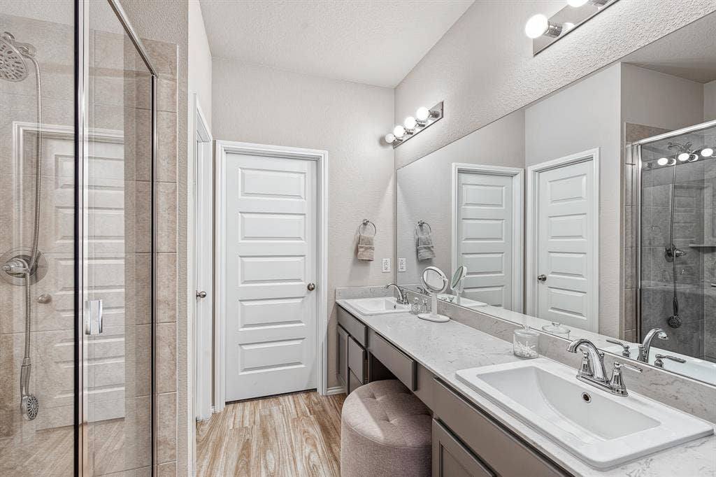 7508 Schooner Drive, Fort Worth, TX 76179 7508 Schooner Drive, Fort Worth, TX 76179
