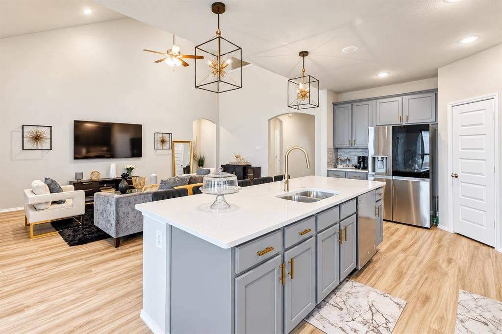 7508 Schooner Drive, Fort Worth, TX 76179 7508 Schooner Drive, Fort Worth, TX 76179