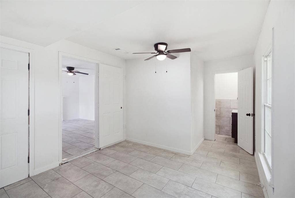 1105 Bell Drive, Greenville, TX 75401 1105 Bell Drive, Greenville, TX 75401