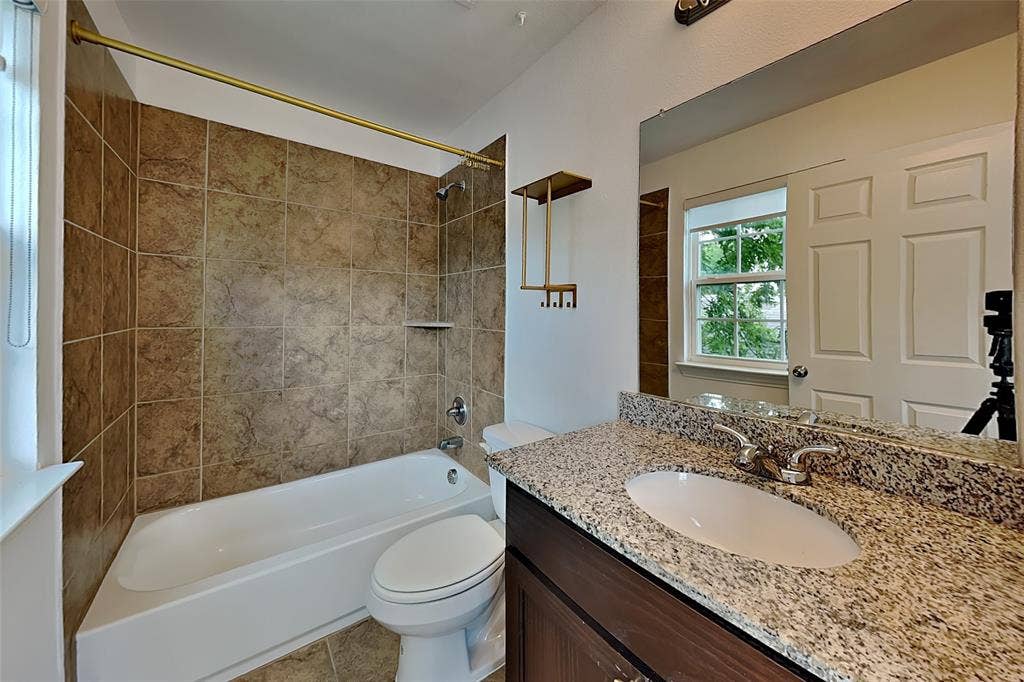 3321 Rutz Street, Dallas, TX 75212 3321 Rutz Street, Dallas, TX 75212