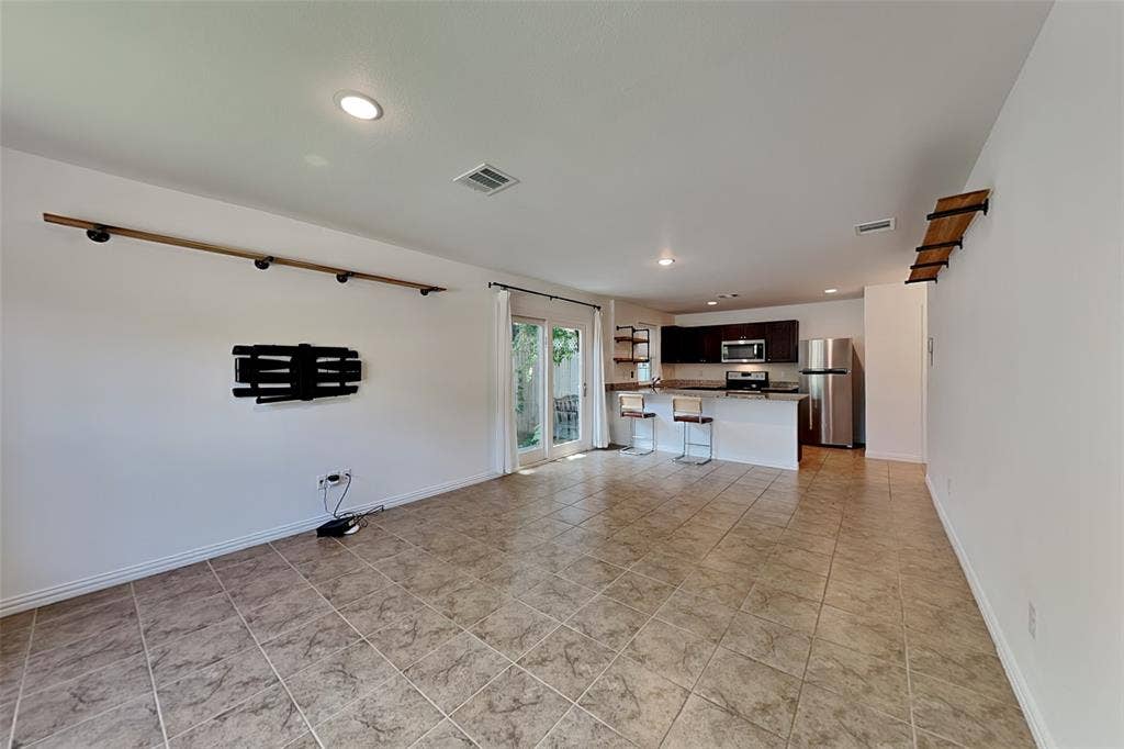 3321 Rutz Street, Dallas, TX 75212 3321 Rutz Street, Dallas, TX 75212