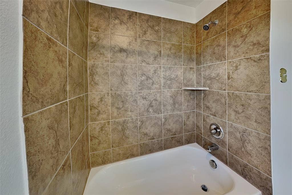 3321 Rutz Street, Dallas, TX 75212 3321 Rutz Street, Dallas, TX 75212