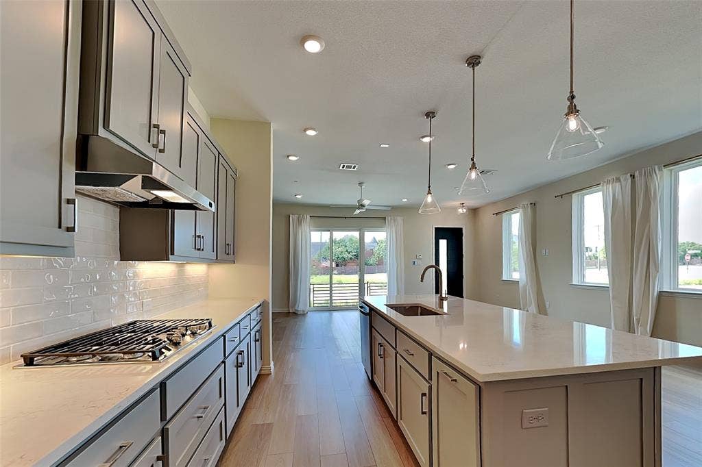 1192 Daybreak Drive, Allen, TX 75013 1192 Daybreak Drive, Allen, TX 75013