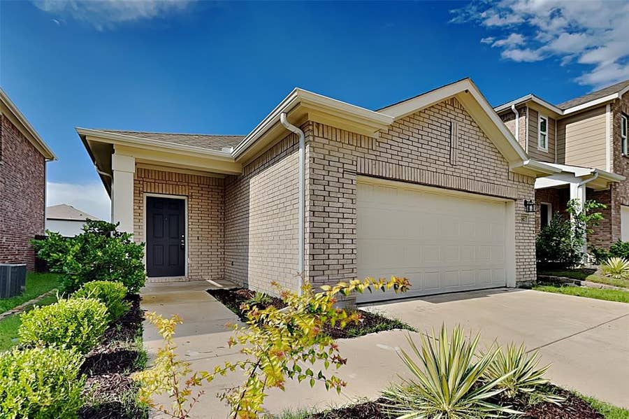 Property photo for 617 Colgate Circle, Princeton, TX