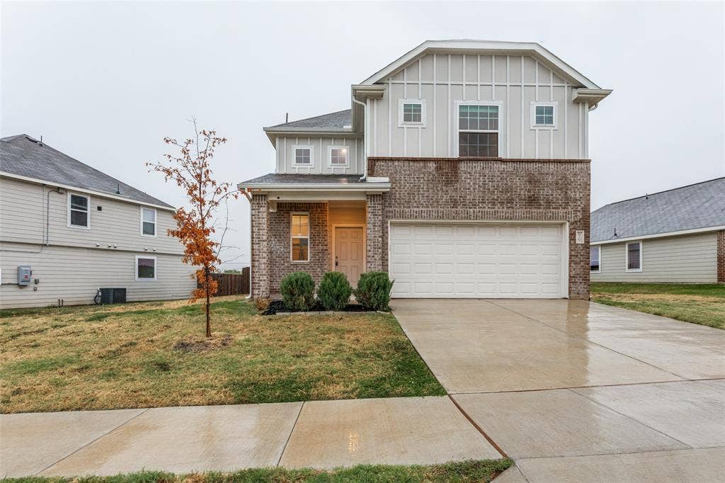 829 Jetliner Avenue, Fort Worth, TX 76131 829 Jetliner Avenue, Fort Worth, TX 76131