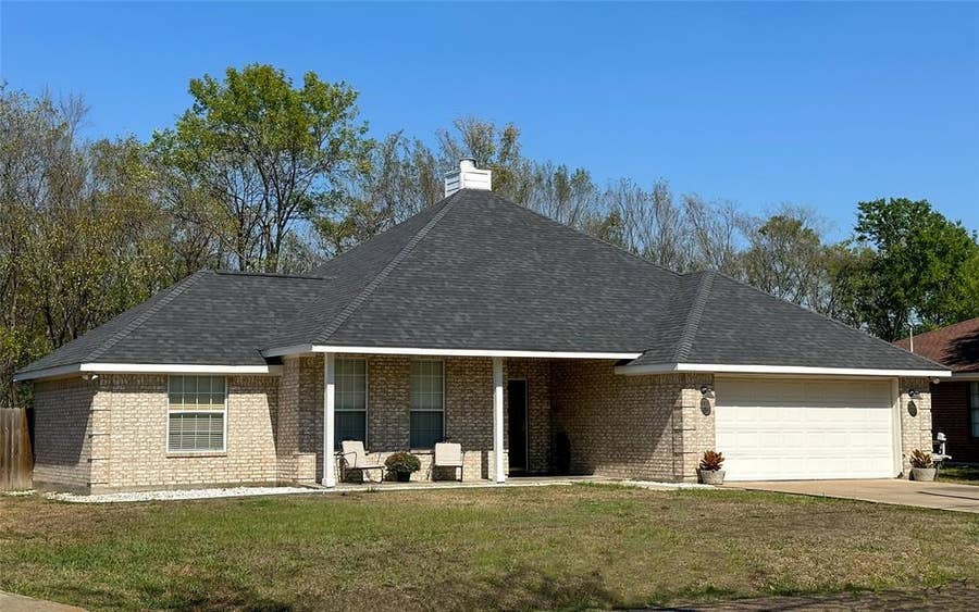 Property photo for 503 E Kaufman Street, Mabank, TX
