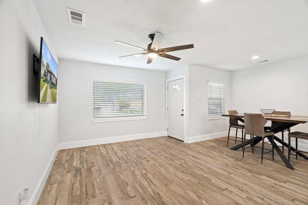3308 Alaska Avenue, Dallas, TX 75216