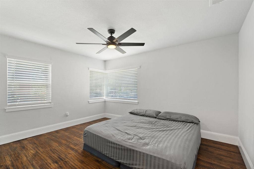 3308 Alaska Avenue, Dallas, TX 75216