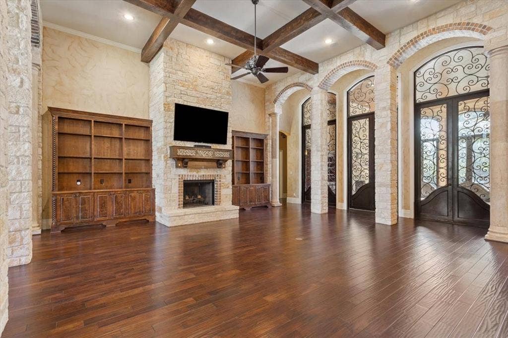 10020 Hidden Bluff, Waco, TX 76657 10020 Hidden Bluff, Waco, TX 76657