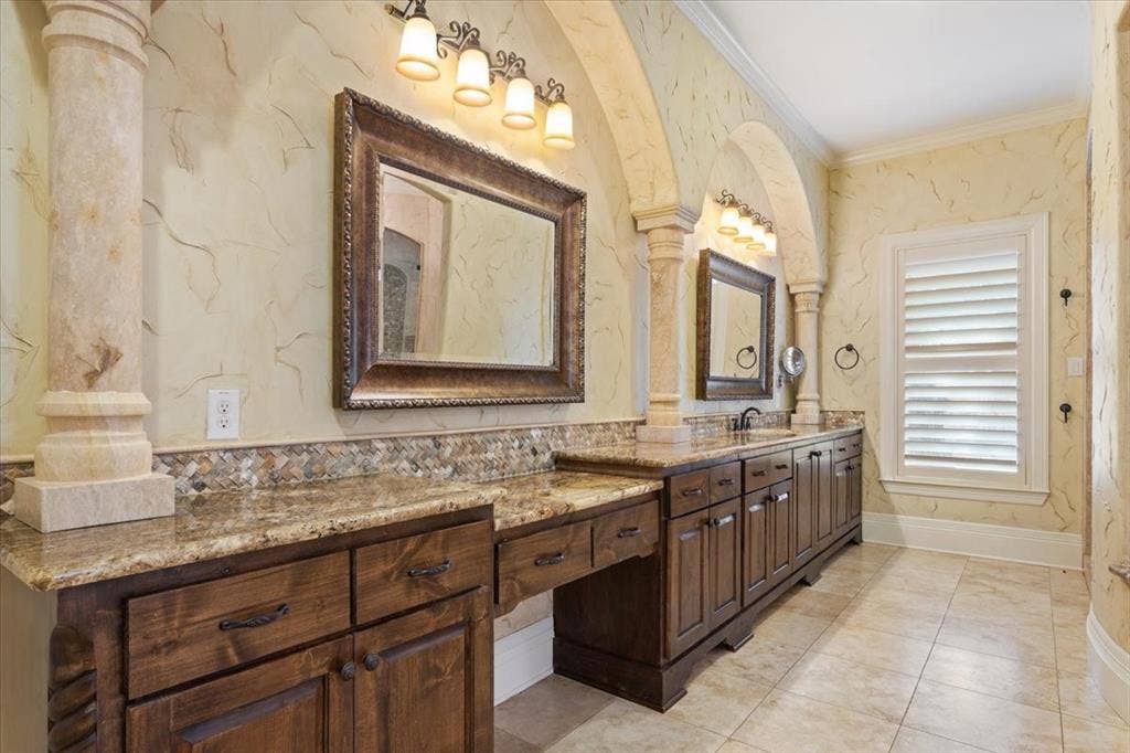 10020 Hidden Bluff, Waco, TX 76657 10020 Hidden Bluff, Waco, TX 76657