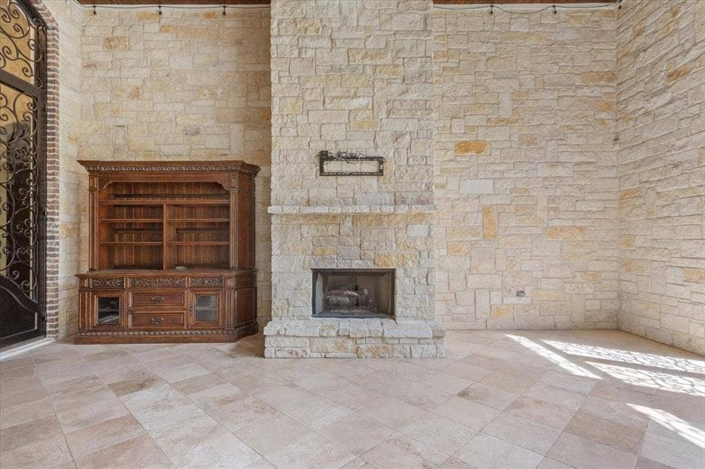 10020 Hidden Bluff, Waco, TX 76657 10020 Hidden Bluff, Waco, TX 76657