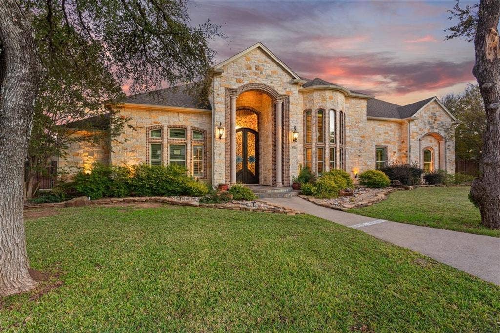 10020 Hidden Bluff, Waco, TX 76657 10020 Hidden Bluff, Waco, TX 76657