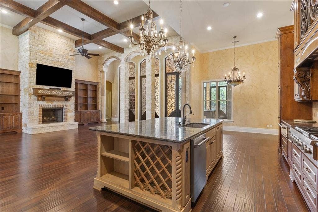 10020 Hidden Bluff, Waco, TX 76657 10020 Hidden Bluff, Waco, TX 76657