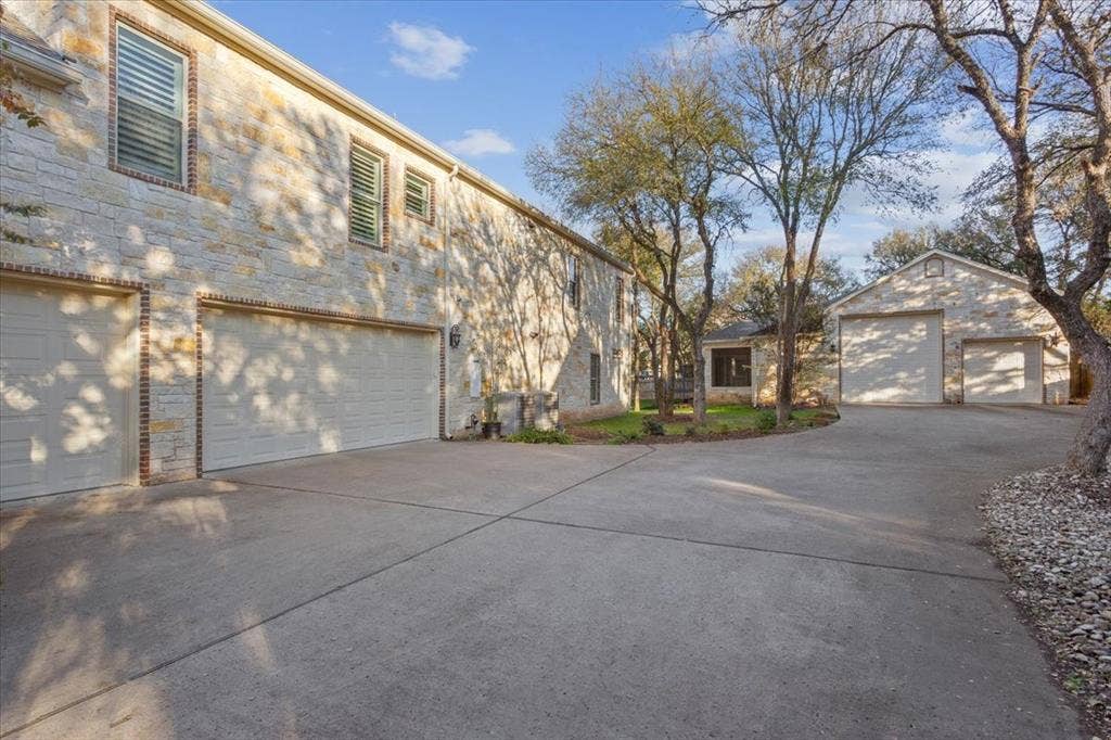 10020 Hidden Bluff, Waco, TX 76657 10020 Hidden Bluff, Waco, TX 76657
