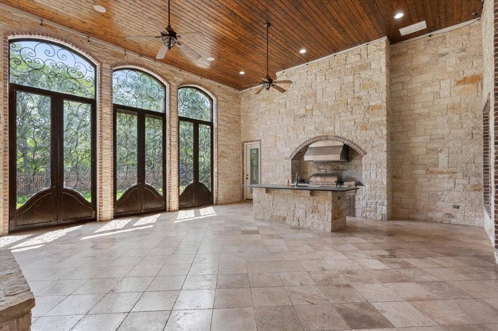 10020 Hidden Bluff, Waco, TX 76657 10020 Hidden Bluff, Waco, TX 76657
